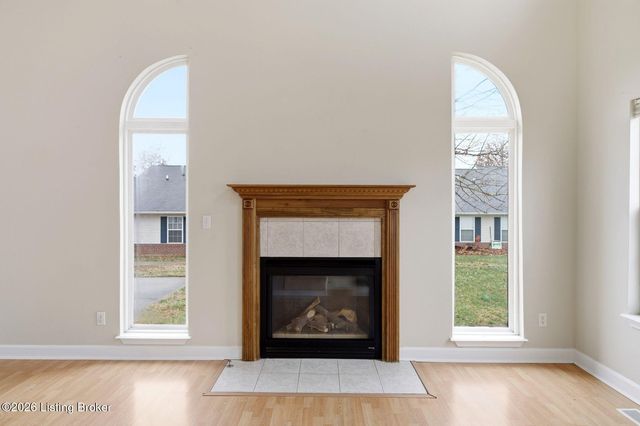 270 W Emerald Cir, Mt Washington, KY 40047