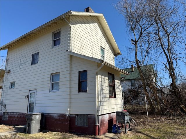 417 Kenmore Avenue, Youngstown, OH 44511