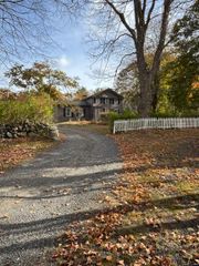 95 Buttonball Road, Old Lyme, CT 06371
