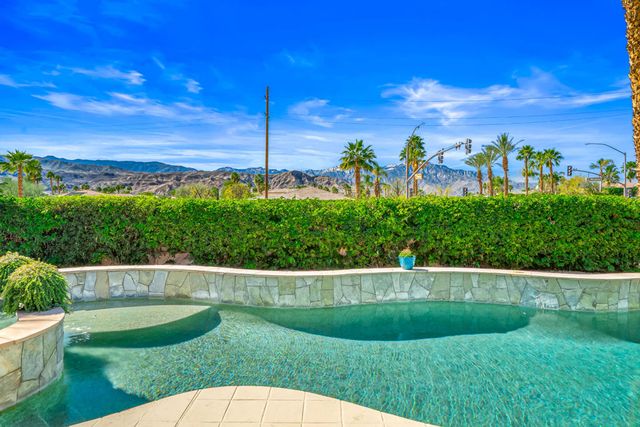 40761 Hovley Court, Palm Desert, CA 92260