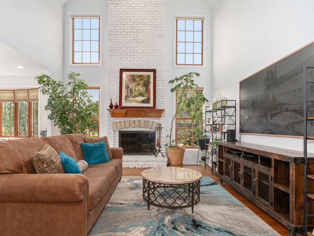 4135 River Ridge Drive, St. Charles, IL 60175