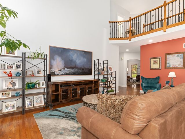 4135 River Ridge Drive, St. Charles, IL 60175