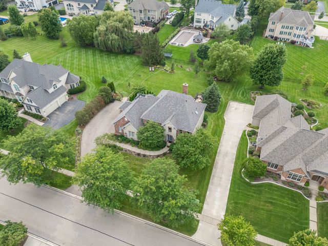 4135 River Ridge Drive, St. Charles, IL 60175