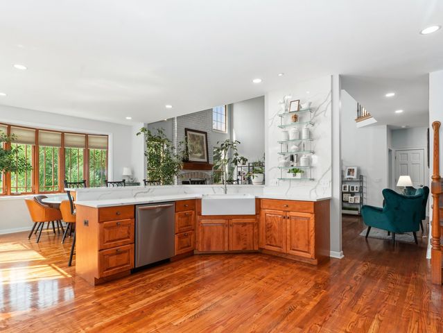 4135 River Ridge Drive, St. Charles, IL 60175