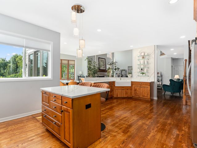 4135 River Ridge Drive, St. Charles, IL 60175