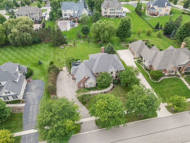 4135 River Ridge Drive, St. Charles, IL 60175