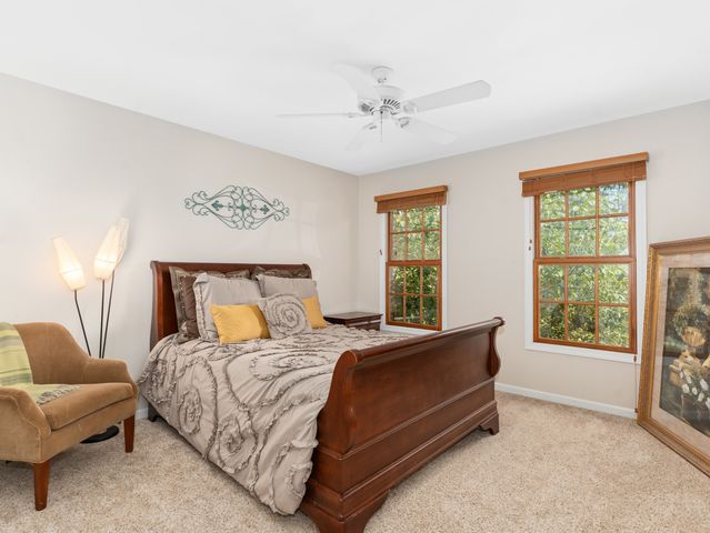 4135 River Ridge Drive, St. Charles, IL 60175