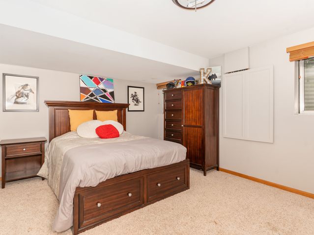 4135 River Ridge Drive, St. Charles, IL 60175