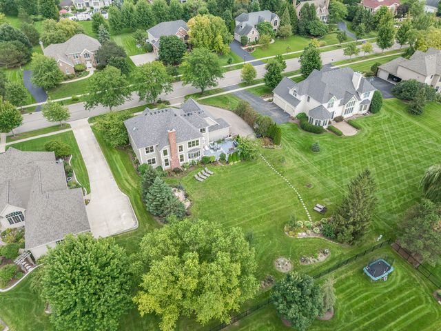 4135 River Ridge Drive, St. Charles, IL 60175
