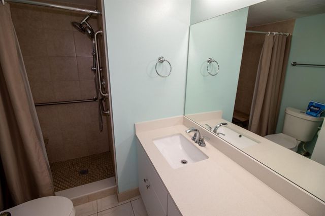 9621 Sunrise Lakes Boulevard 102, Sunrise, FL 33322