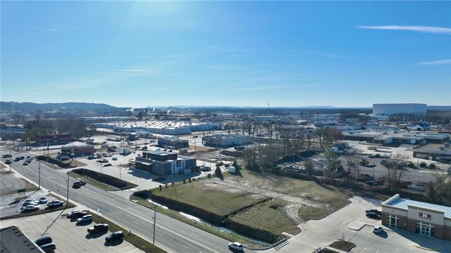 Lot 2-B E Parkway Drive, Russellville, AR 72802