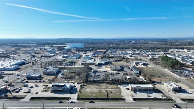 Lot 2-B E Parkway Drive, Russellville, AR 72802