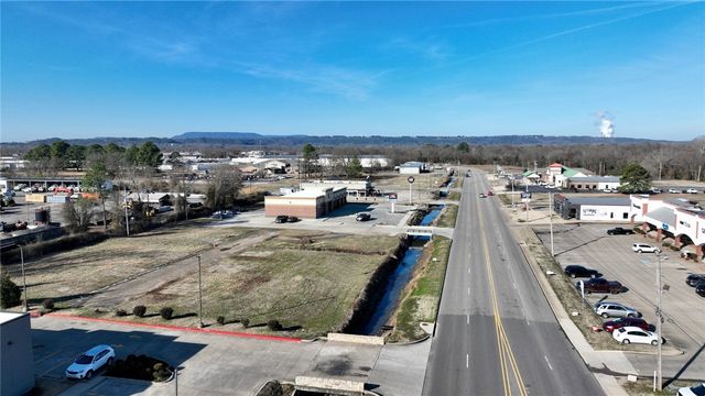 Lot 2-B E Parkway Drive, Russellville, AR 72802