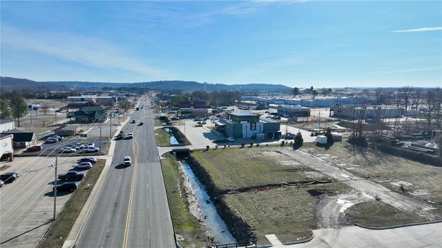 Lot 2-B E Parkway Drive, Russellville, AR 72802