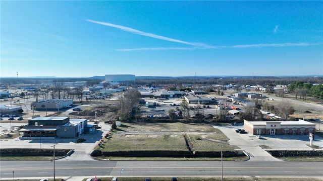 Lot 2-B E Parkway Drive, Russellville, AR 72802