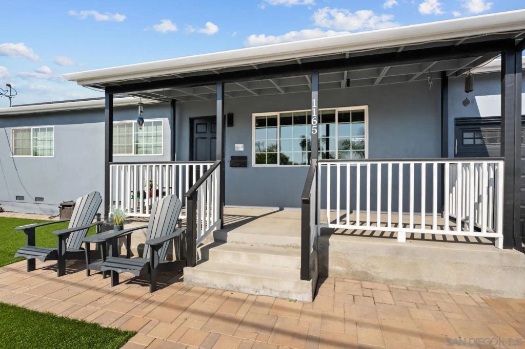 1165 Monserate Ave, Chula Vista, CA 91911