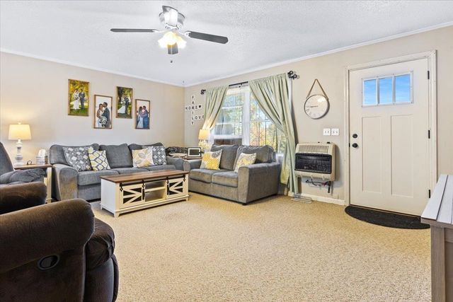 274 Scottsdale Road, Newport City, VT 05855