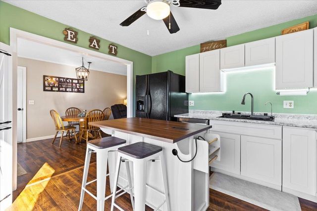 274 Scottsdale Road, Newport City, VT 05855