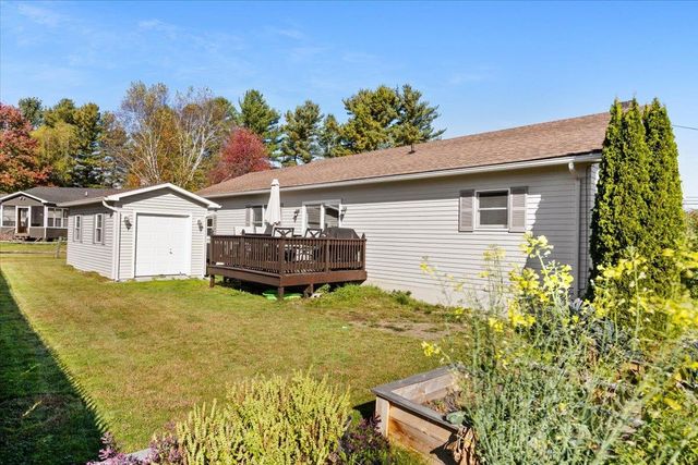 274 Scottsdale Road, Newport City, VT 05855