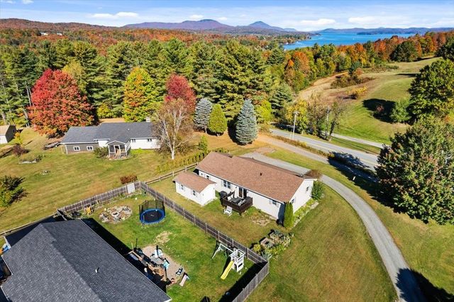 274 Scottsdale Road, Newport City, VT 05855