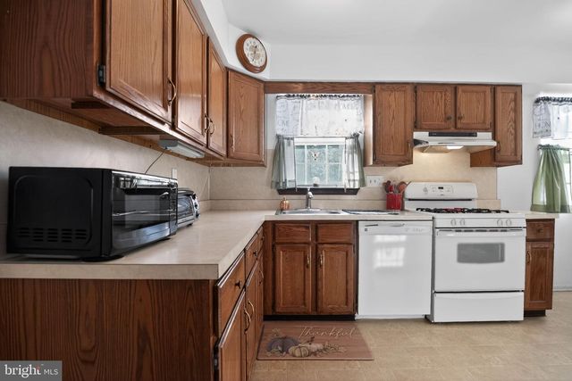 2306 CAROL LN, Norristown, PA 19401