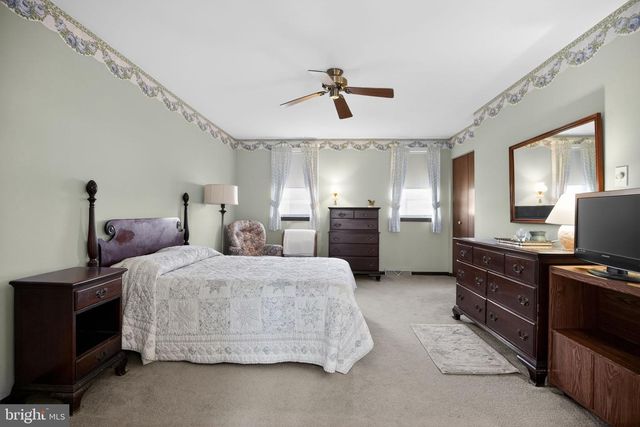 2306 CAROL LN, Norristown, PA 19401