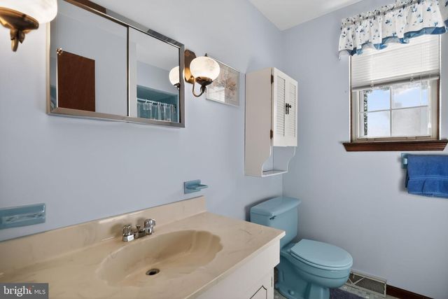 2306 CAROL LN, Norristown, PA 19401