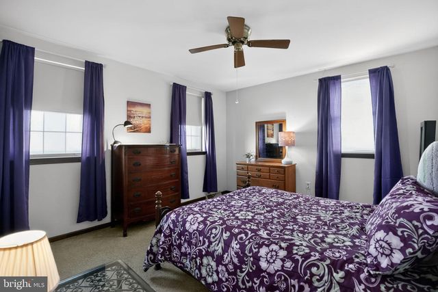 2306 CAROL LN, Norristown, PA 19401