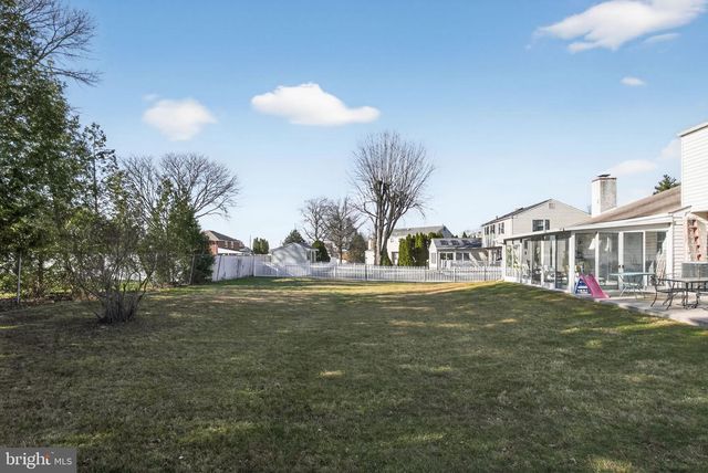 2306 CAROL LN, Norristown, PA 19401