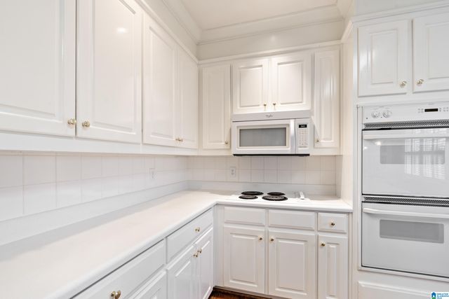 6162 RUSHING PARC LANE, Hoover, AL 35244