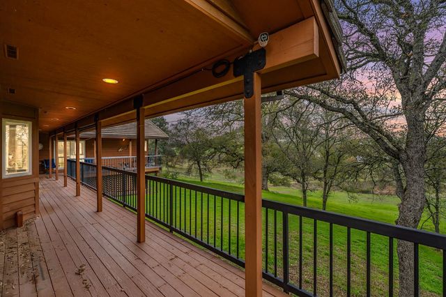 149 S Park Dr, Burson, CA 95225