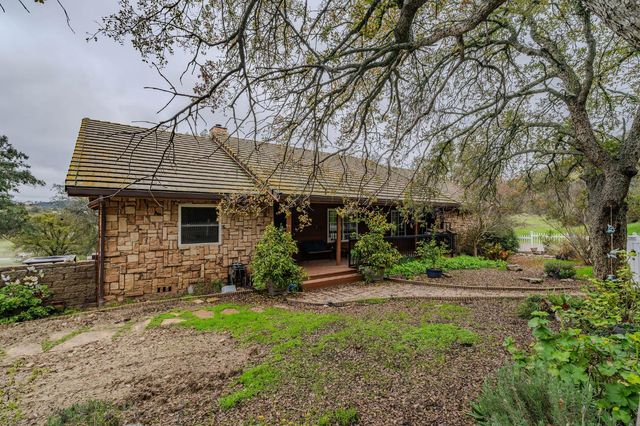 149 S Park Dr, Burson, CA 95225