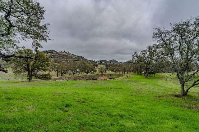 149 S Park Dr, Burson, CA 95225