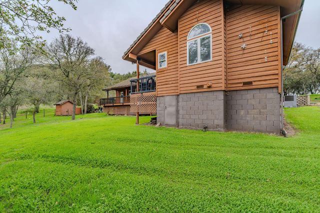 149 S Park Dr, Burson, CA 95225