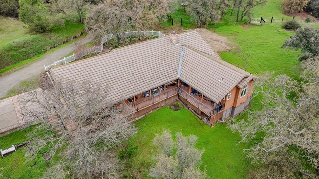 149 S Park Dr, Burson, CA 95225