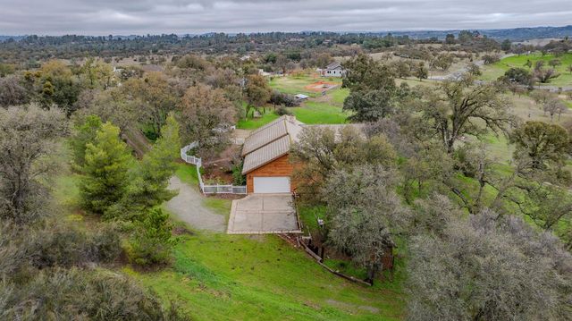 149 S Park Dr, Burson, CA 95225