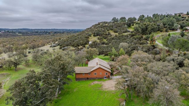 149 S Park Dr, Burson, CA 95225