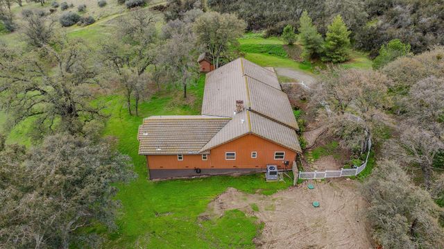 149 S Park Dr, Burson, CA 95225