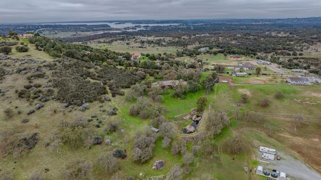 149 S Park Dr, Burson, CA 95225