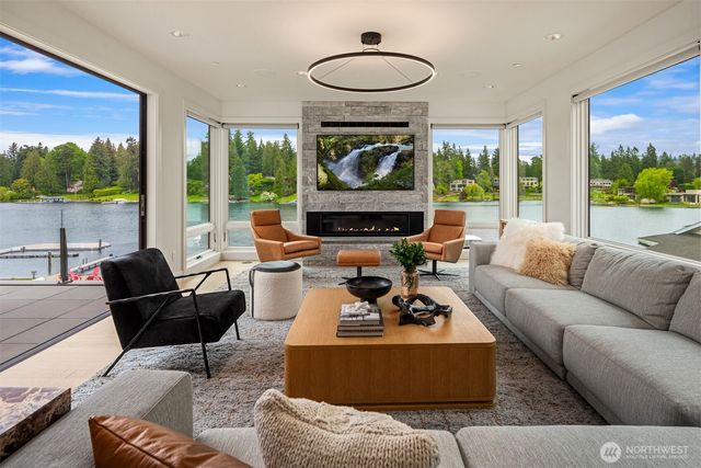 3234 78th Place NE, Medina, WA 98039