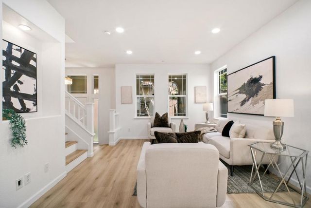 915 Ternura Loop, Milpitas, CA 95035