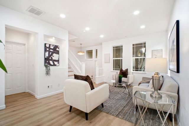 915 Ternura Loop, Milpitas, CA 95035