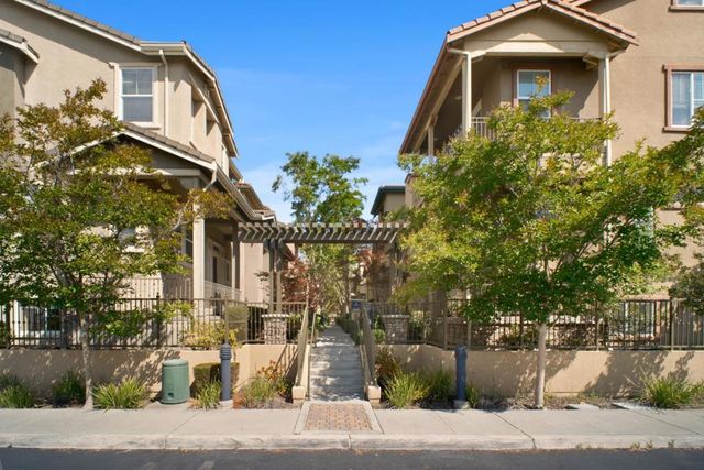 915 Ternura Loop, Milpitas, CA 95035