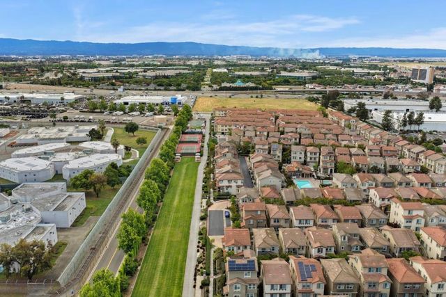 915 Ternura Loop, Milpitas, CA 95035