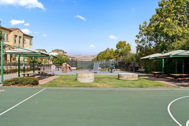 915 Ternura Loop, Milpitas, CA 95035