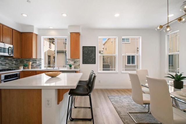 915 Ternura Loop, Milpitas, CA 95035