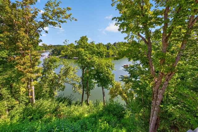 225 Beams Drive, Harrodsburg, KY 40330