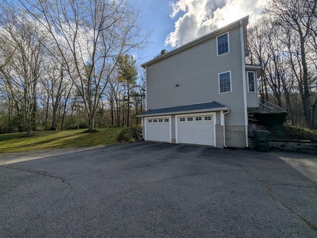 6 Marrissa Cir, Charlton, MA 01507