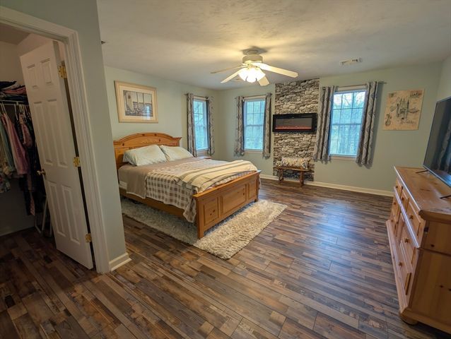 6 Marrissa Cir, Charlton, MA 01507