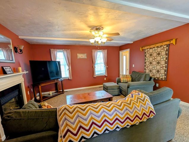 6 Marrissa Cir, Charlton, MA 01507